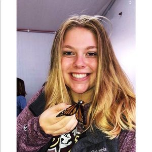 Meet your Posher, Emily